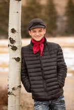 Load image into Gallery viewer, Stay warm with the Black Puff Down Jacket, featuring 800-fill goose down, reinforced stitching, and windproof ripstop polyester for ultimate protection.