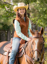 Load image into Gallery viewer, Women's Absaroka Vest - Front View showcasing the lightweight cotton canvas design with a built-up collar, durable YKK zipper, and reinforced stitching.