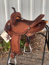 Load image into Gallery viewer, 14.5&quot; Alamo Air Viper Barrel Saddle with locking Blevins, leather-wrapped horn, and in-house made tree.