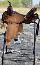 Load image into Gallery viewer, Cheetah Alamo Air Barrel Saddle with lightweight design, 6.5&quot; gullet, and durable wood fiber glass-covered tree.