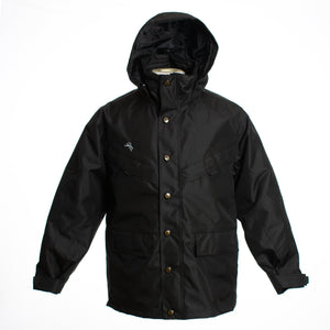 Crafted with a waterproof shell and detachable insulated liner, the 3 in 1 Oxford Parka provides year-round protection.