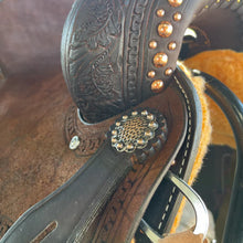 Load image into Gallery viewer, 15&quot; SD-4 Mini Oak Barrel Saddle